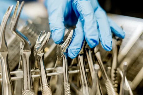 Labertal Zahnaerzte-Werkzeuge